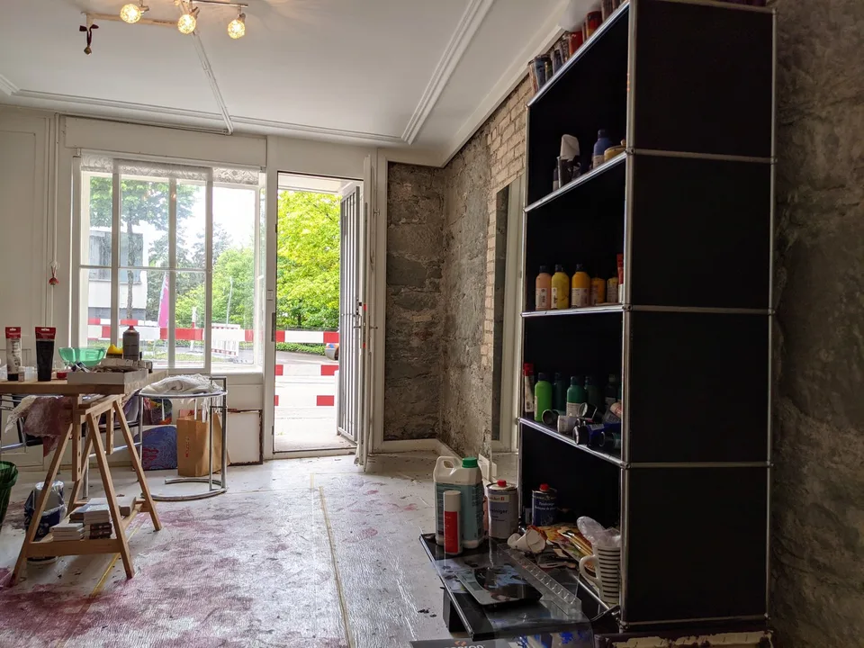 charmantes Atelier mit Schaufenster