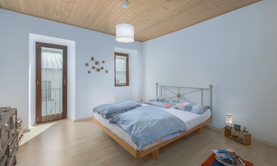 LUMINOSA E CARATTERISTICA CASA 4.5 LOCALI NEL VERDE AD ARZO
