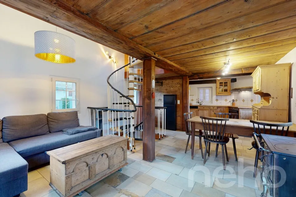 Exklusiv: Chalet auf drei Ebenen mit Garten – Foto 14 von 15