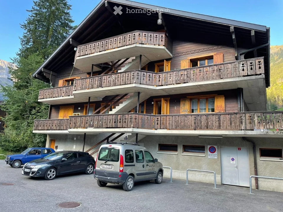 À LOUER DE MI-NOVEMBRE À MI-DECEMBRE À CHAMPERY