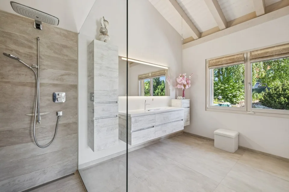 Villa am Rande einer landwirtschaftlichen Zone mit großem Garten und freier Sicht – Foto 9 von 10