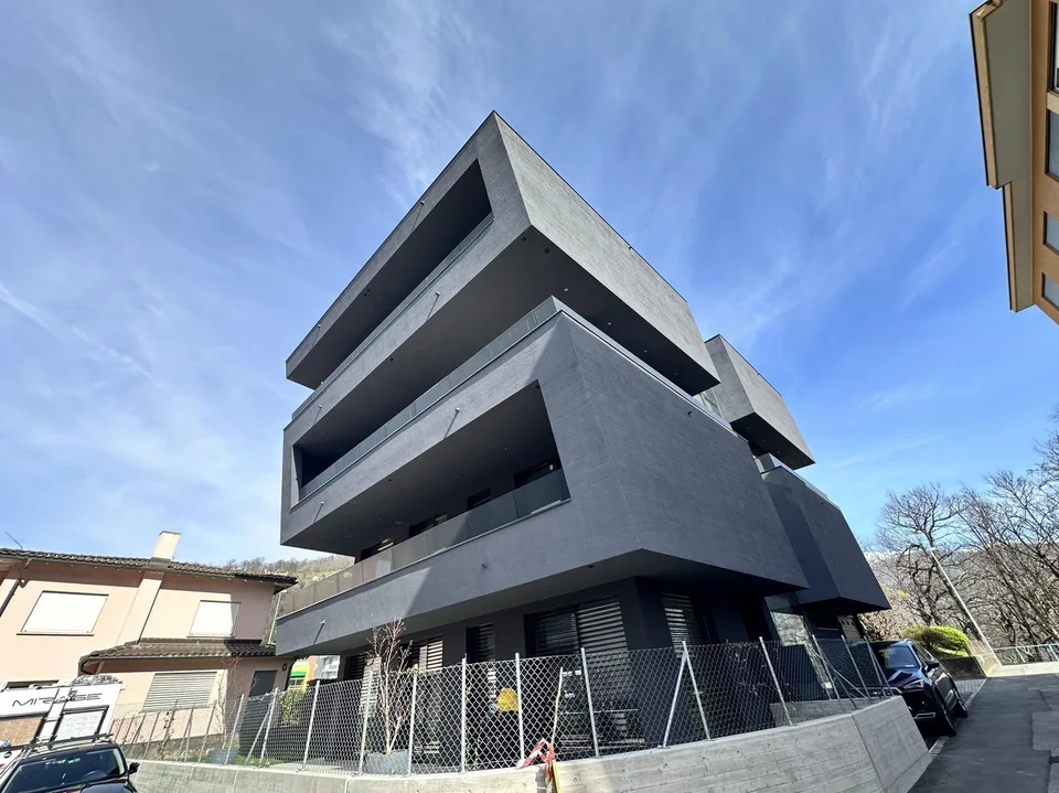 MODERN UND GERÄUMIG 2.5 ZIMMER MIT GROSSER TERRASSE IN CANOBBIO – Foto 11 von 11