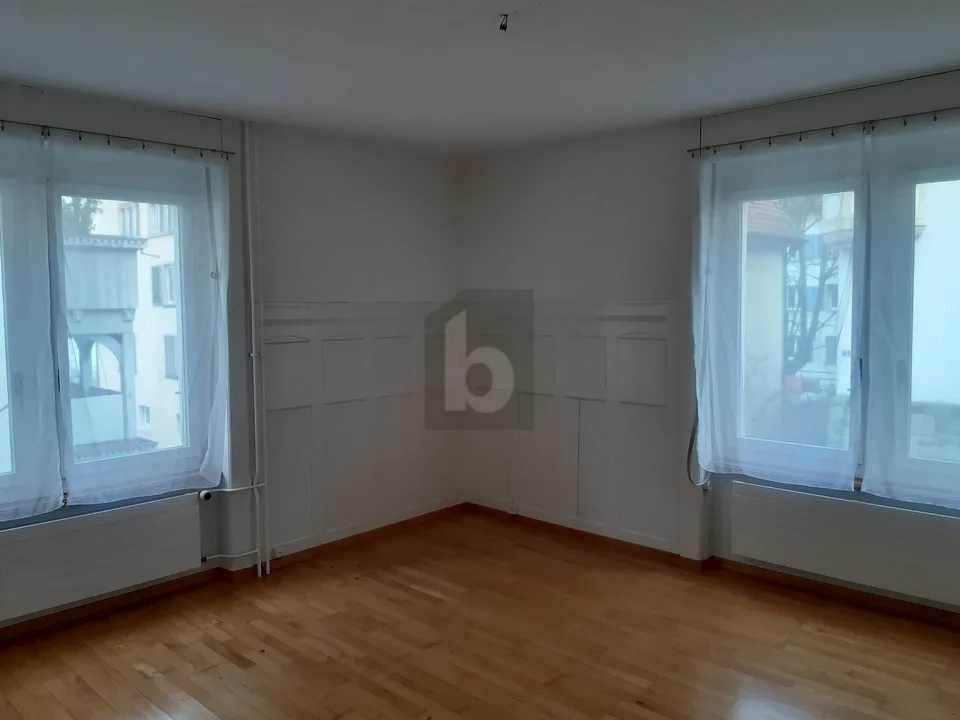 Rêve de maison avec grand jardin et proximité du lac