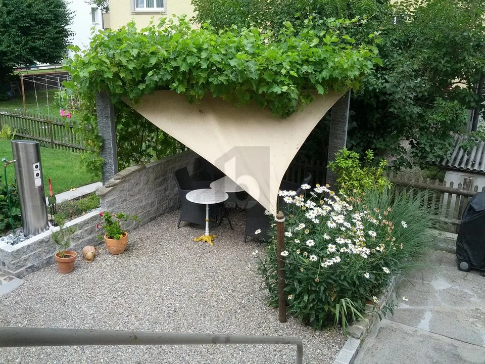Rêve de maison avec grand jardin et proximité du lac