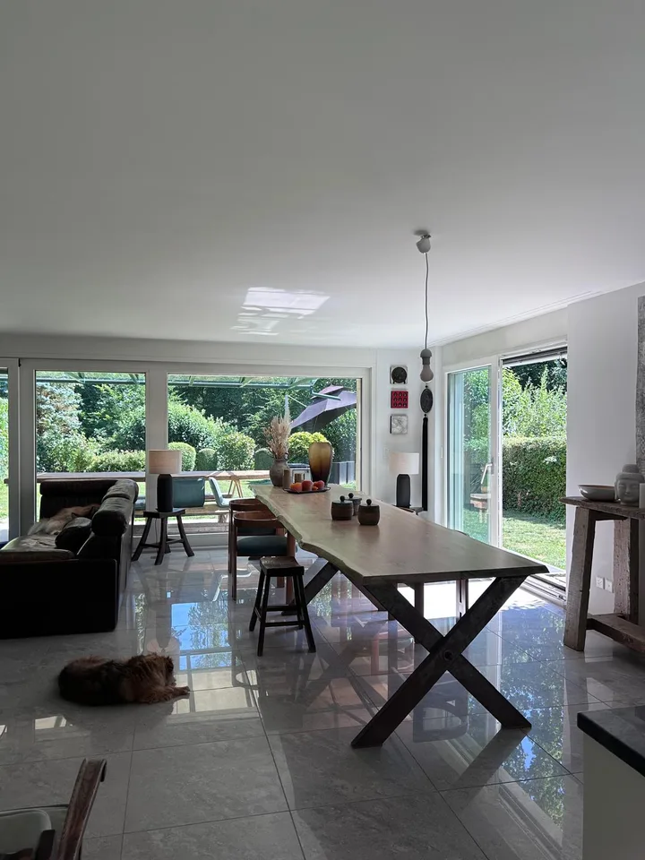 Geräumiges 6-Zimmer-Familienhaus zur Miete in Küsnacht