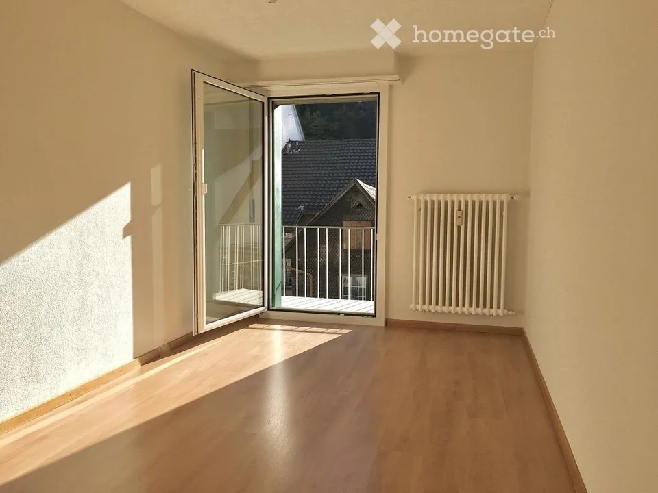 Appartement avec balcon ensoleillé et vue (idéal également pour colocation)