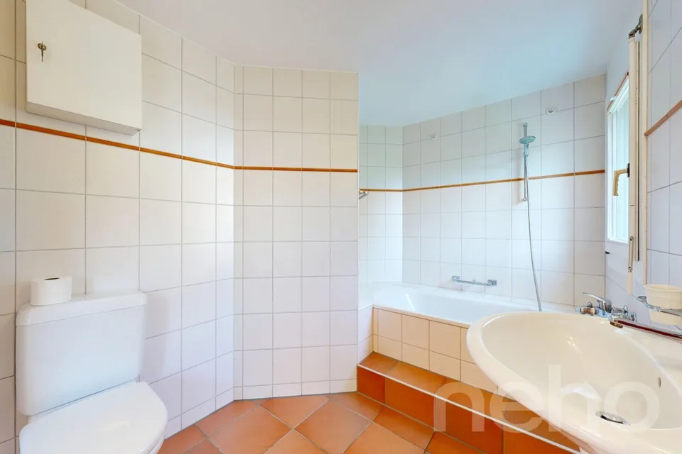 Helle 4.5 Zimmer Gartenwohnung in Utzenstorf – Foto 16 von 19