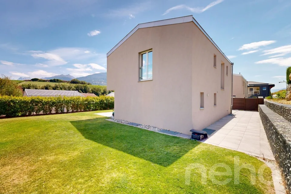 Villa with photovoltaic system in a privileged location in Champlan – photo 17 of 21