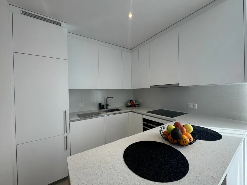 Splendido 2.5 locali, ammobiliato e disponibile anche come residenz...