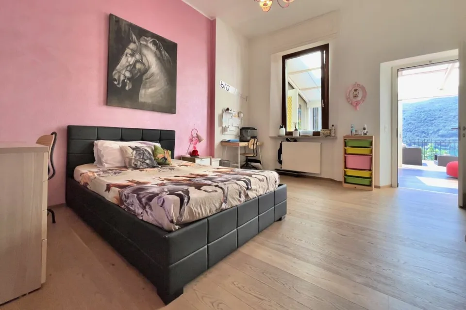 Schönes Einfamilienhaus mit atemberaubendem Blick – Foto 9 von 13