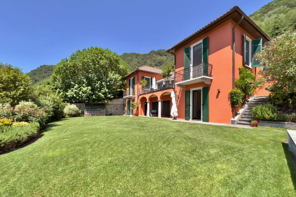Schönes Einfamilienhaus mit atemberaubendem Blick – Foto 11 von 13