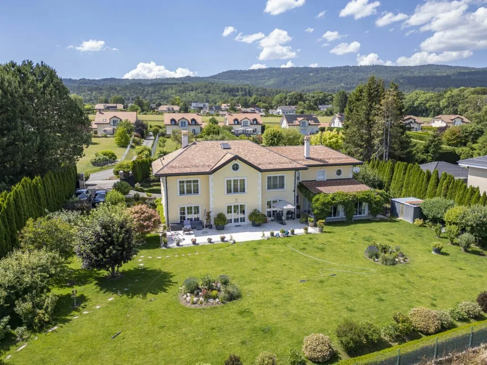 Propriété 13 pièces à Bassins