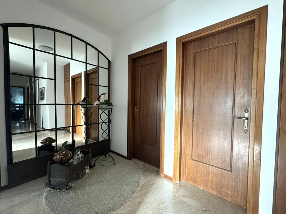 Bella casa unifamiliare con piscina