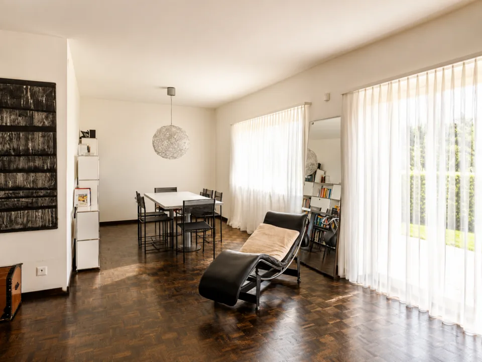 Villa unifamiliare con piscina – foto 8 di 9