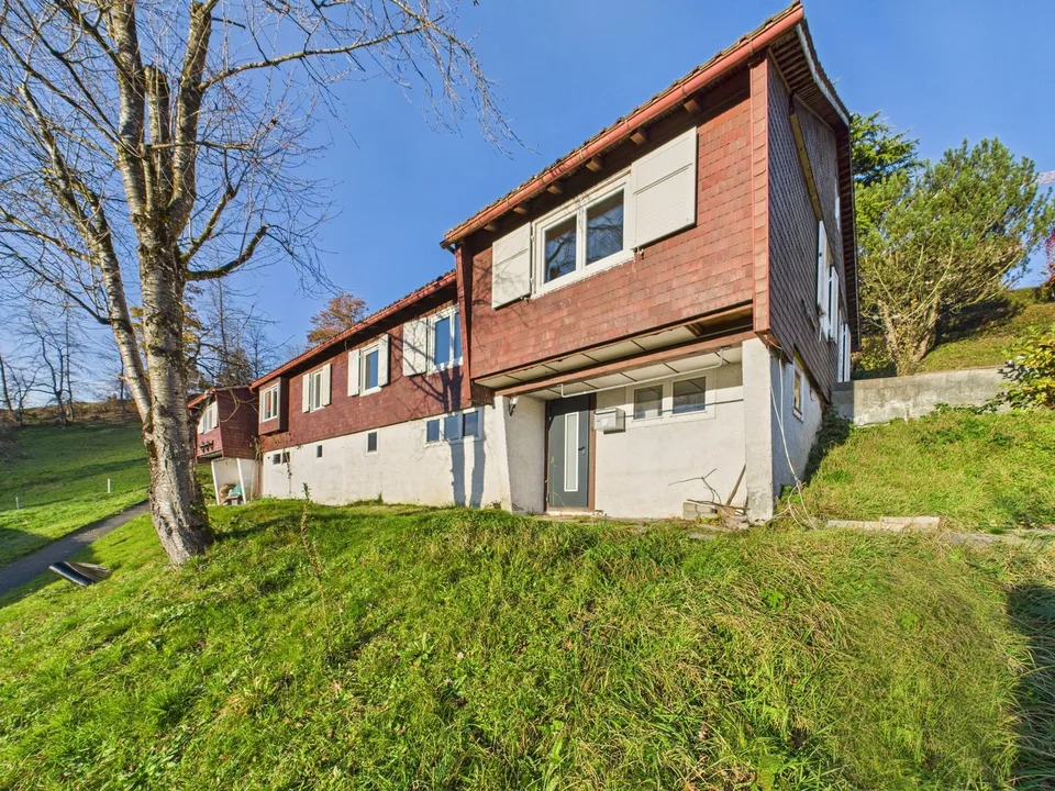 Maison Duplex Unique à Wattwil - Maison Idéale pour la Famille
