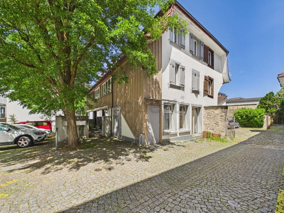 Einzigartiges 2.5 Zimmer-Loft-Juwel mit historischer Seele in Aarau