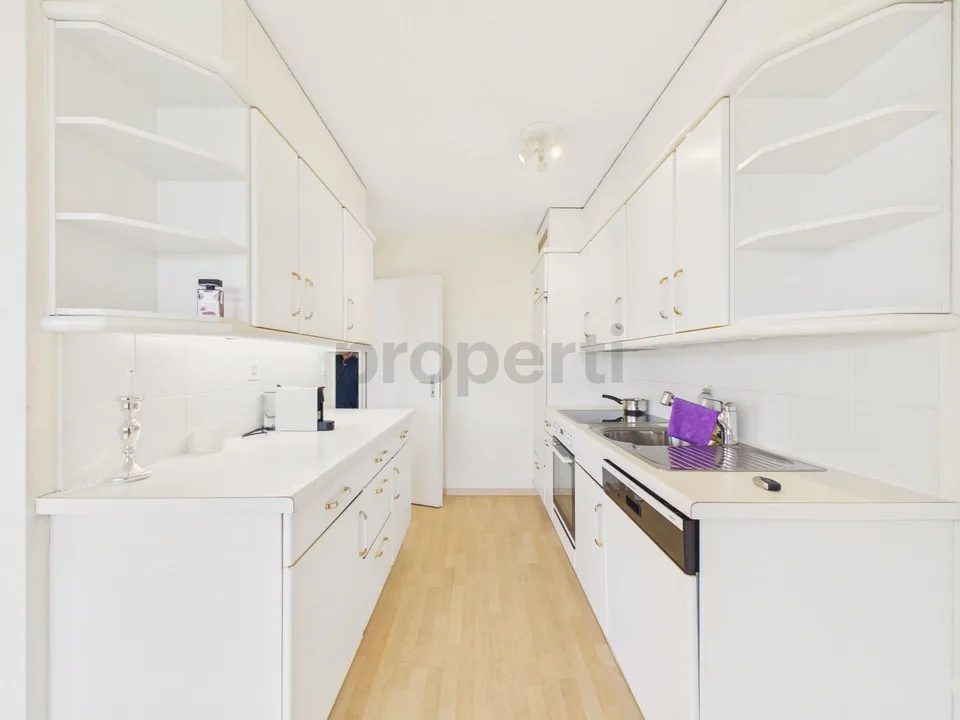 Helle 3.5-Zimmer-Wohnung mit Balkon, Ittigen