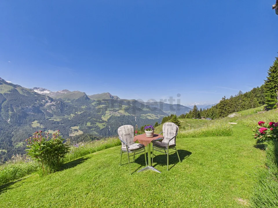 Charming Maiensäss with a wonderful mountain view and spacious plot – photo 10 of 14