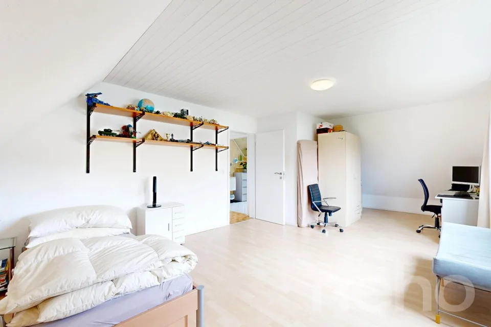 Einfamilienhaus mit großem Garten und Büro in Colombier – Foto 15 von 18