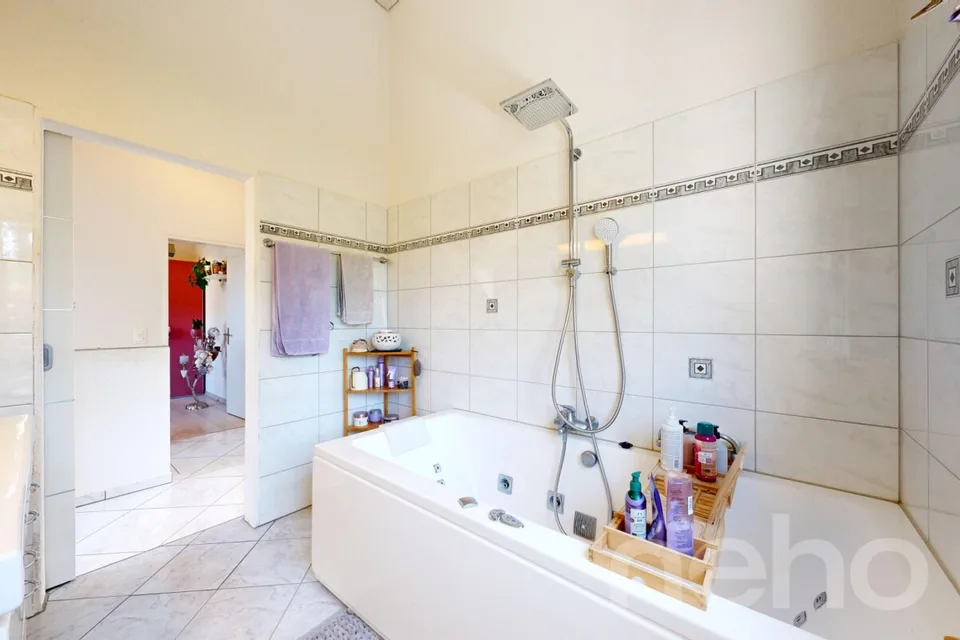 Familienfreundliches Einfamilienhaus mit sonnigem Garten – Foto 15 von 18