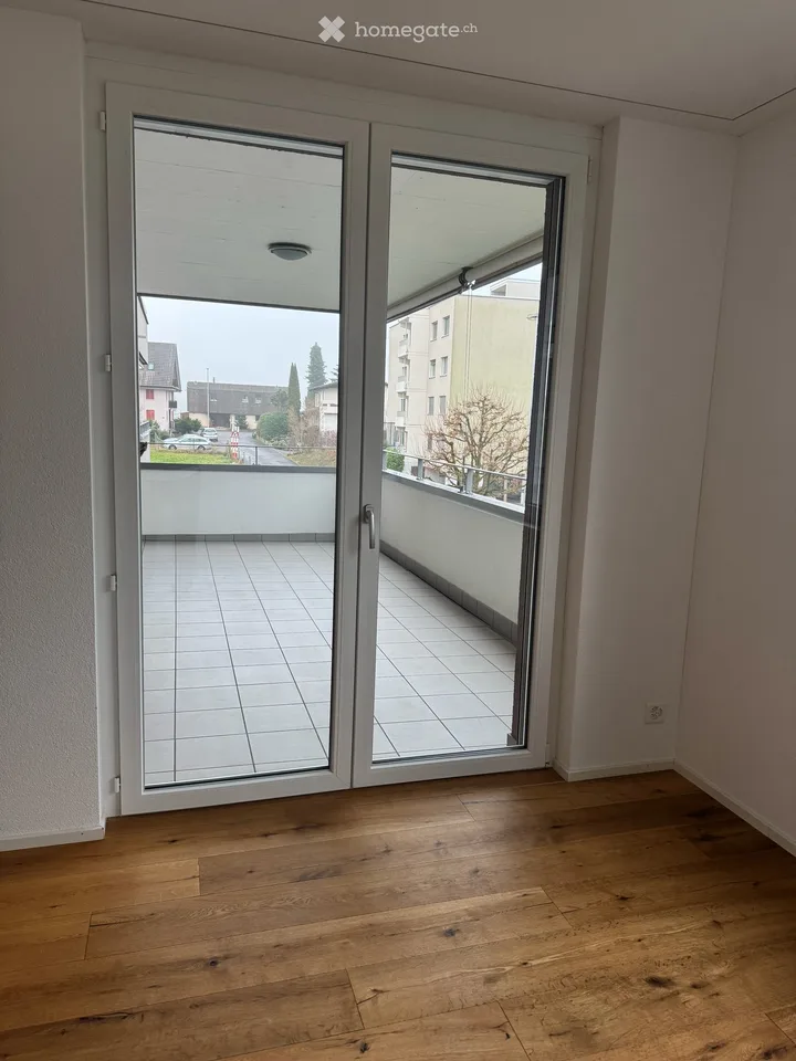 Bel appartement de 3,5 pièces, lumineux, au 1er étage avec vue sur les montagnes cherche un nouveau propriétaire – photo 22 sur 31