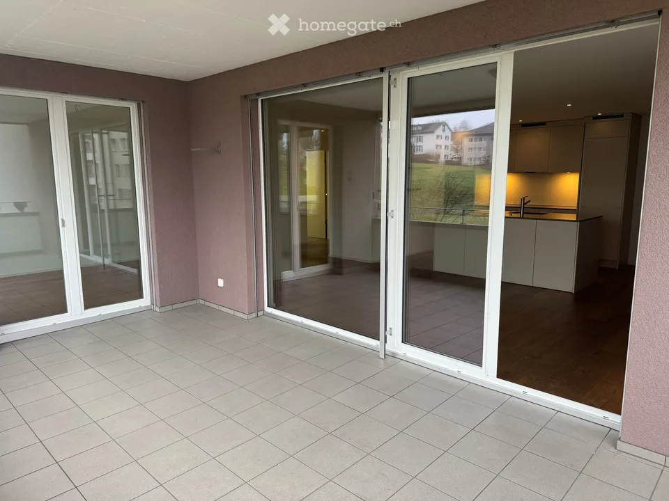 Bel appartement de 3,5 pièces, lumineux, au 1er étage avec vue sur les montagnes cherche un nouveau propriétaire – photo 26 sur 31