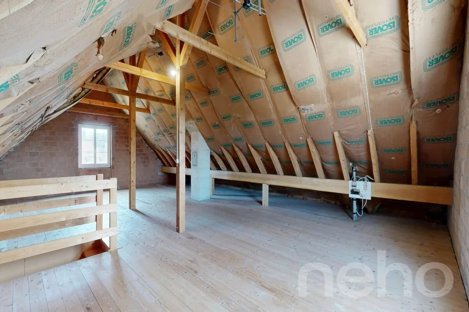 Pure design freedom: Spacious house with great potential – photo 17 of 19