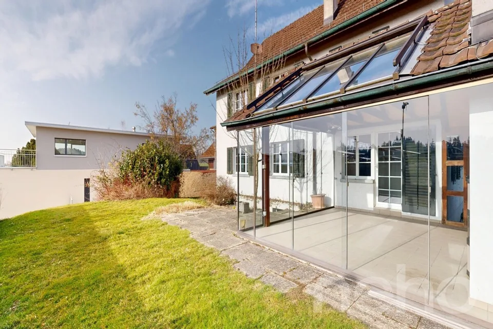Pure design freedom: Spacious house with great potential – photo 12 of 19