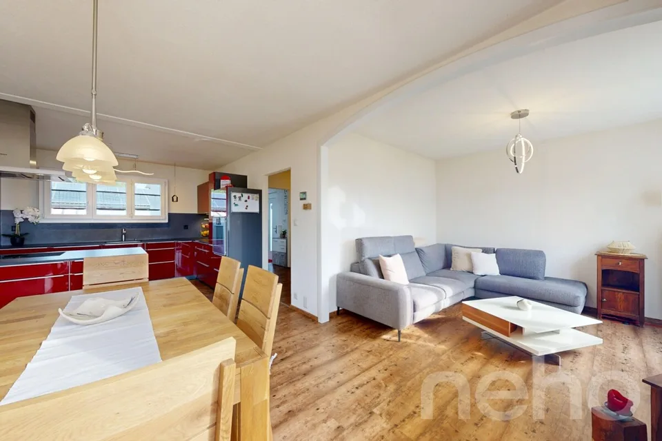 Renovated Family House: Garden, Terrace & Independent Potential – photo 13 of 19