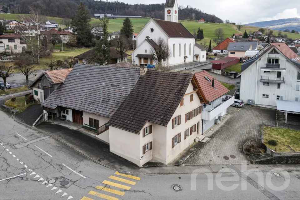 Casa colonica con casa unifamiliare adiacente e molto terreno edificabile incl. – foto 12 di 17