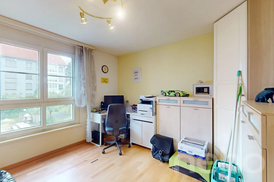 Charming 3.5-room apartment with winter garden & fireplace in Wittenbach – photo 17 of 19