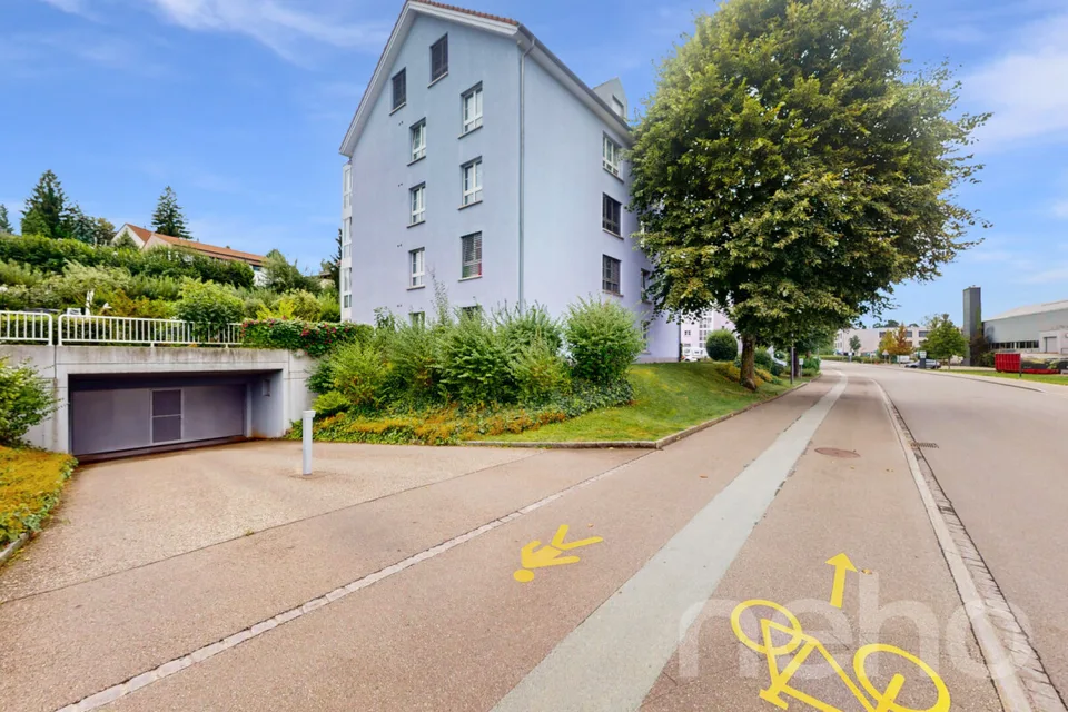 Charming 3.5-room apartment with winter garden & fireplace in Wittenbach – photo 19 of 19