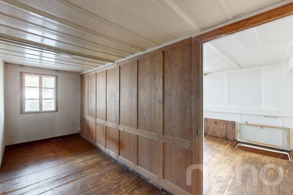 Historic 8-room semi-detached house in central location – photo 18 of 21