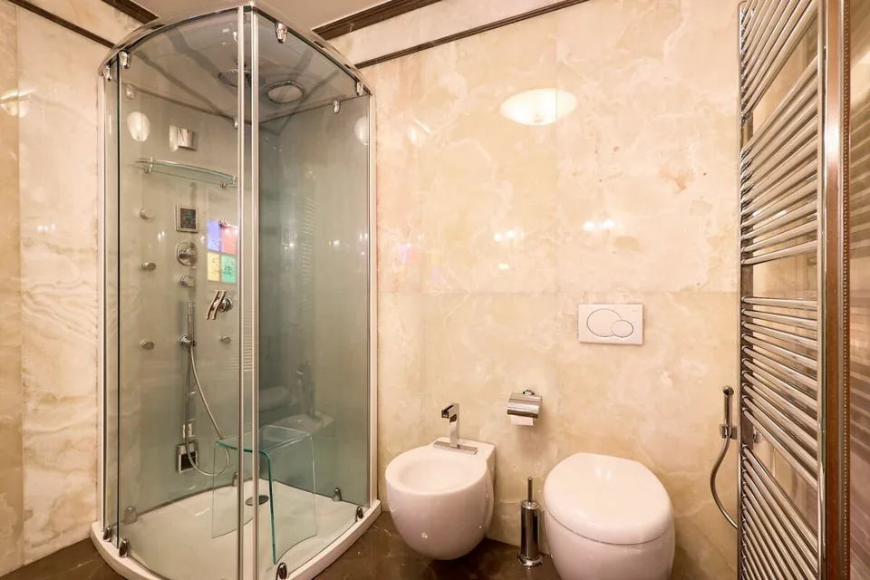 Luxury and lake view in the heart of Lugano
