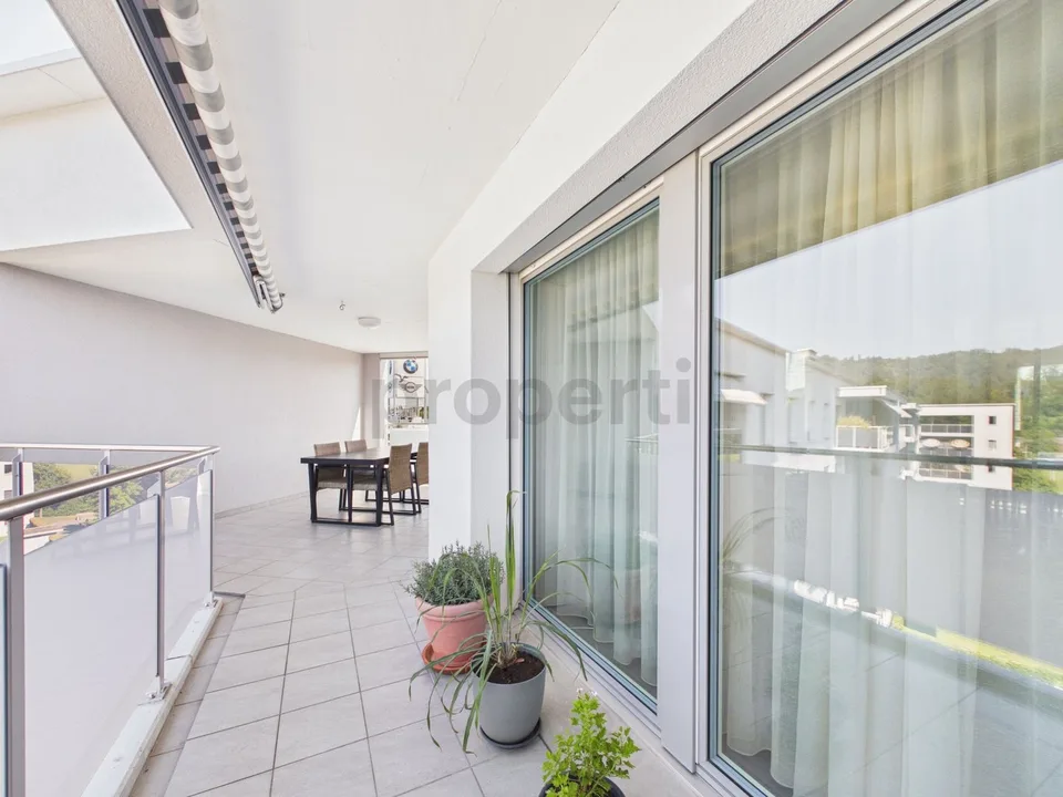 Moderne und grosszügige 3.5-Zimmer-Wohnung in Adliswil