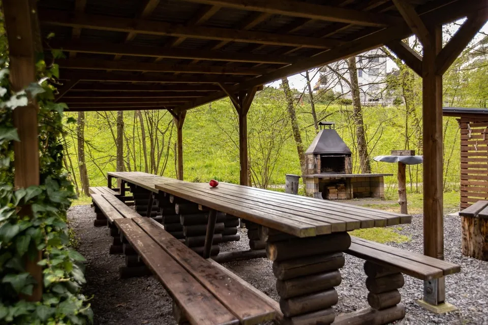 Elegante appartamento di giardino di 3,5 locali a Emmenbrücke