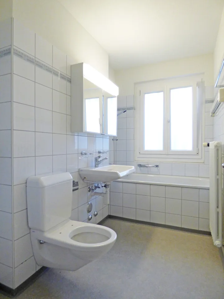 2-bedroom apartment with garden and seating area in Zürich-Wollishofen