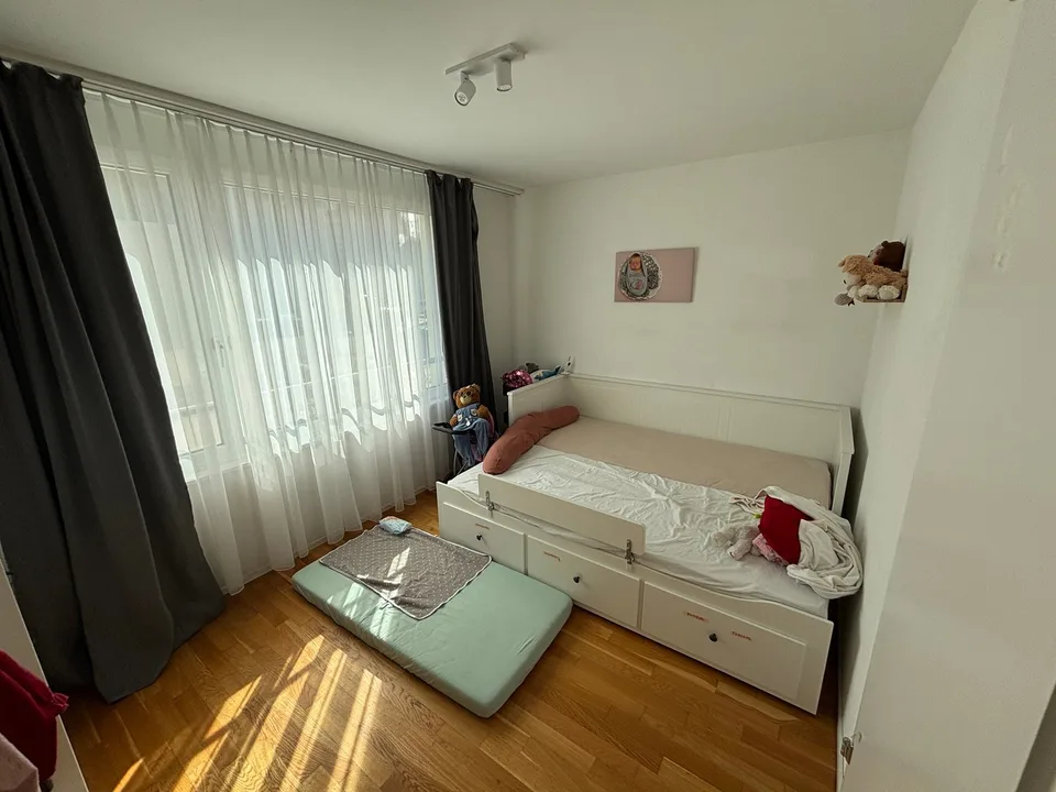 4½ ZI-WOHNUNG IN BOLL (BE), MÖBLIERT, TEMPORÄR