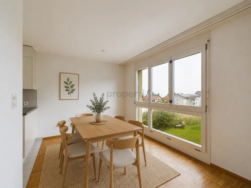 Helle und familienfreundliche 4.5-Zimmer-Wohnung in ruhiger Lage in Winikon