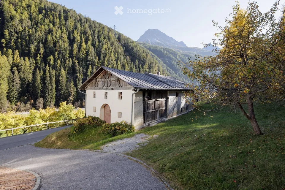 Chasa La Collina - Ein Engadinerhaus mit Stallgebäude und Geschichte