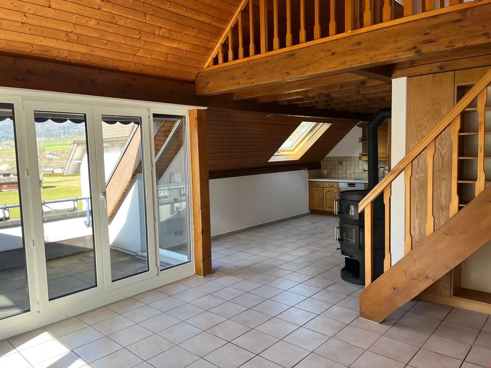 Schönes Duplex mit 4.5 Zimmern und großer Mezzanine