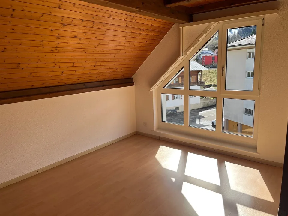 Schönes Duplex mit 4.5 Zimmern und großer Mezzanine