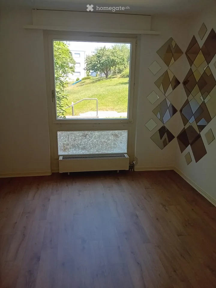Helle 3½-Zimmer-Wohnung mit offener Küche und Parkplatz