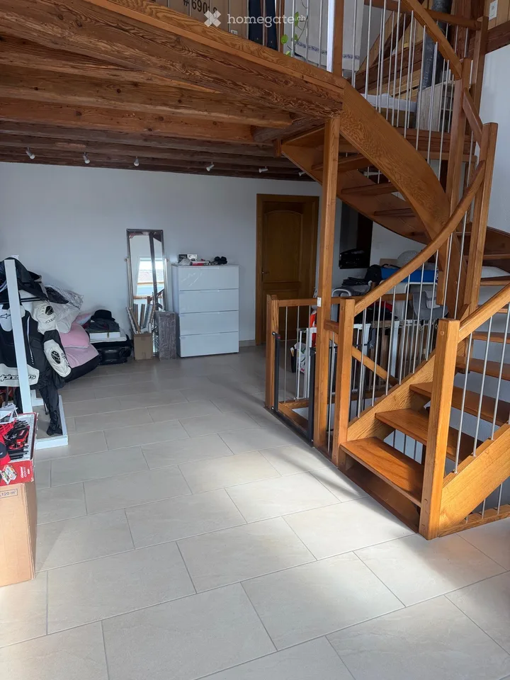 À Louer : 3.5 pièces en duplex et avec garage.