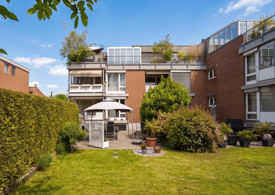 GEMÜTLICHE GARTENWOHNUNG MIT SCHÖNEM AUSSENBEREICH