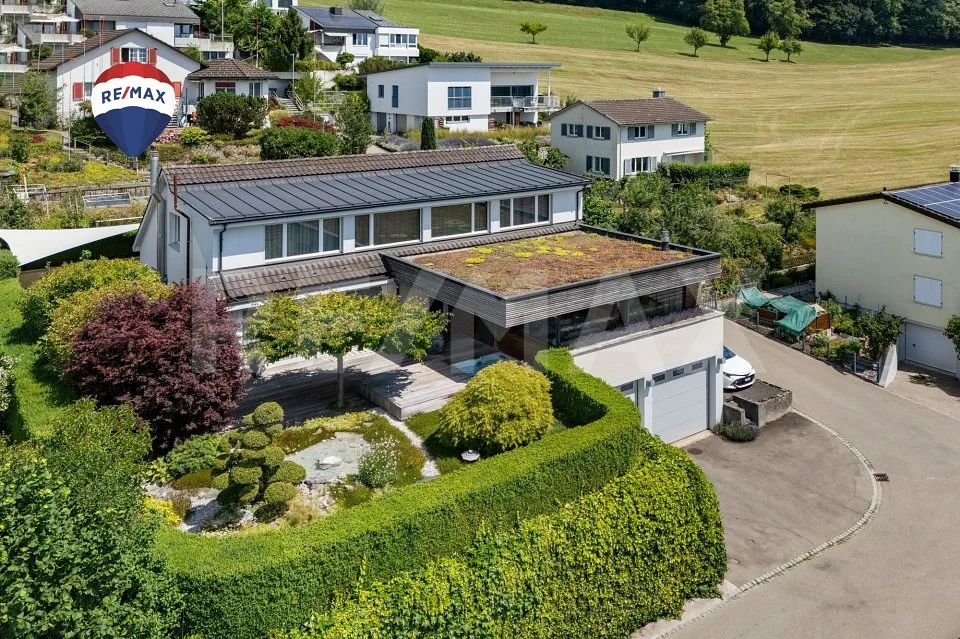Exklusives Wohnen mit Wellness Oase und Säntis Panorama