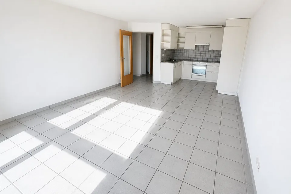 Appartamento luminoso e bellissimo ristrutturato di 4,5 locali in posizione centrale.