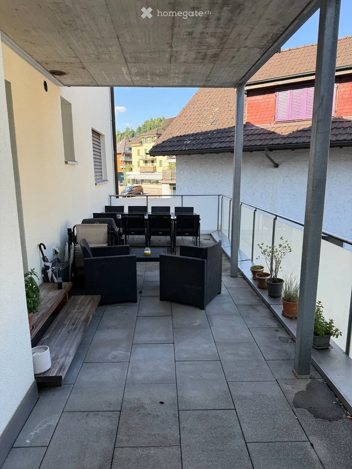 3.5-Zimmer-Wohnung mit grosser Terrasse, ruhig & zentral