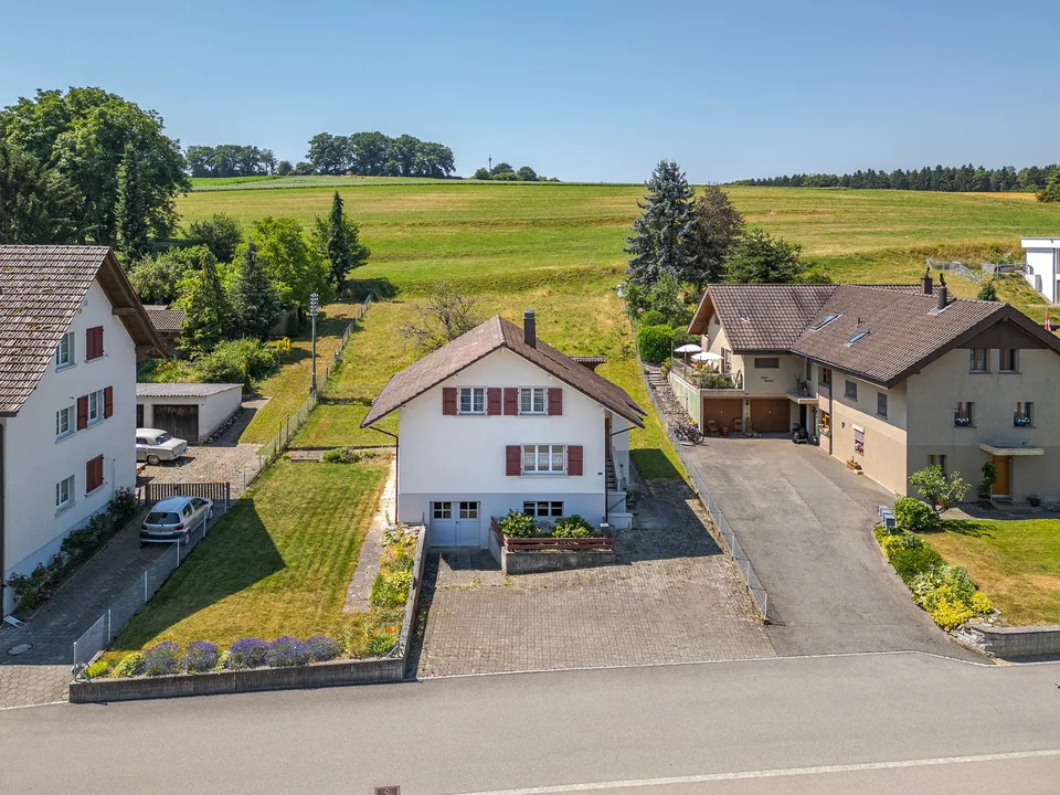 Viel Platz, viel Charme, viel Potenzial – Einfamilienhaus in Gurmels