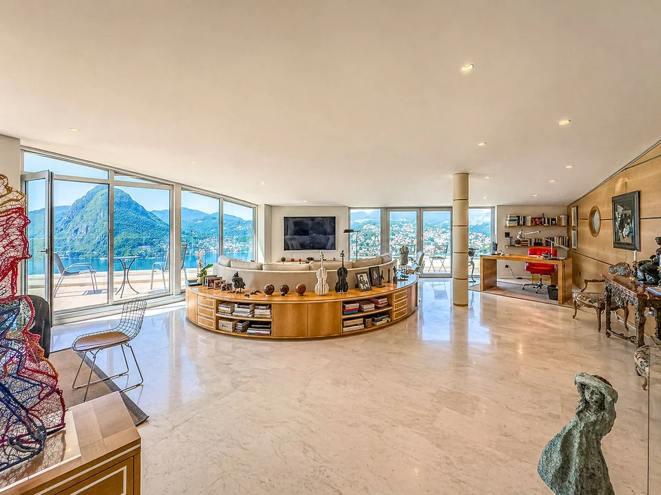 Appartamento duplex di lusso vista lago ad Aldesago